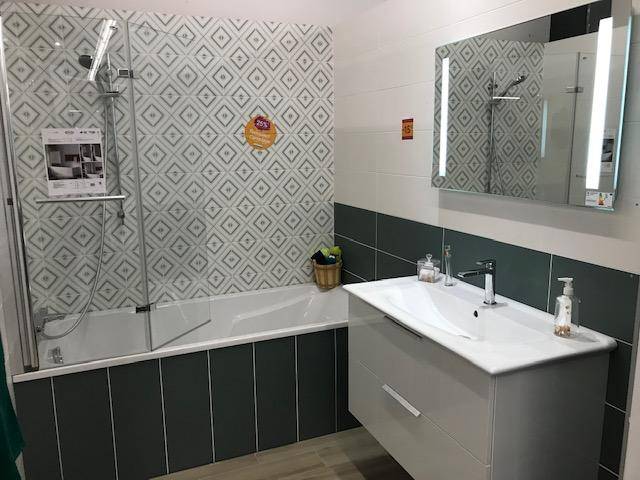 Meuble salle de Bains et carrelage Aubade